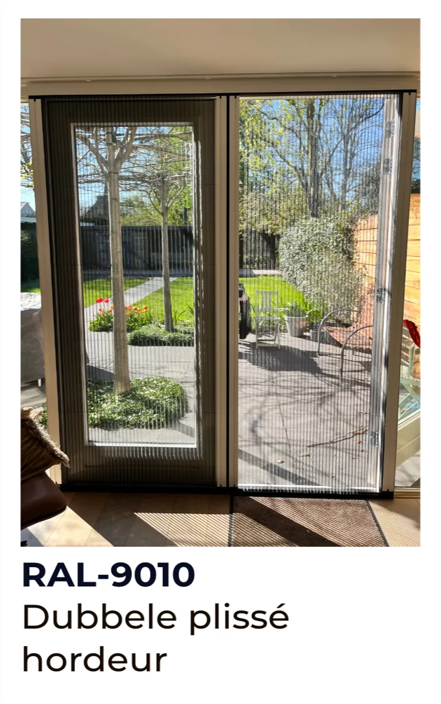 Hordeur voor openslaande deuren in RAL-9010
